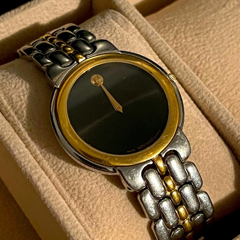 Movado Museum Watch 81.A2.873.1 w/box NOS